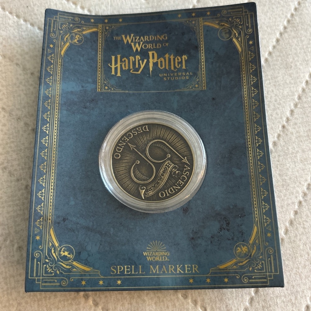 Universal Studios Harry Potter Hogsmeade Spell Marker - Ascendio Descendo